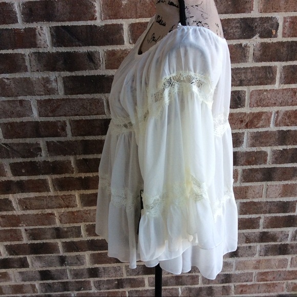 Lovestitch Semi Sheet Lace Accent Top NEW - Picture 2 of 7